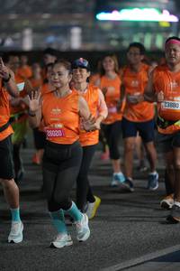 BIB: 1382, 26020, 23880
                            <button type="button" onclick="openModal(21029217)" class="btn btn-primary btn-sm float-right btn-popup" data-toggle="modal" data-target=".modal-high-quality">
                        <i class="fas fa-shopping-cart"></i> Add to Cart
                    </button>
                                            <button type="button" onclick="isThisMe(21029217, true)" class="btn btn-success btn-sm float-right btn-popup btn-isme hidden" data-toggle="tooltip" data-placement="bottom" title="นี่คือรูปของคุณใช่ไหม คลิกที่นี่เพื่อเอาเข้าอัลบั้ม">
                        <i class="fas fa-plus"></i> Add to album
                    </button>
                    <button type="button" onclick="isThisMe(21029217, false)" class="btn btn-warning btn-sm float-right btn-popup btn-isnotme hidden">
                        <i class="fas fa-ban"></i> Remove from album
                    </button>